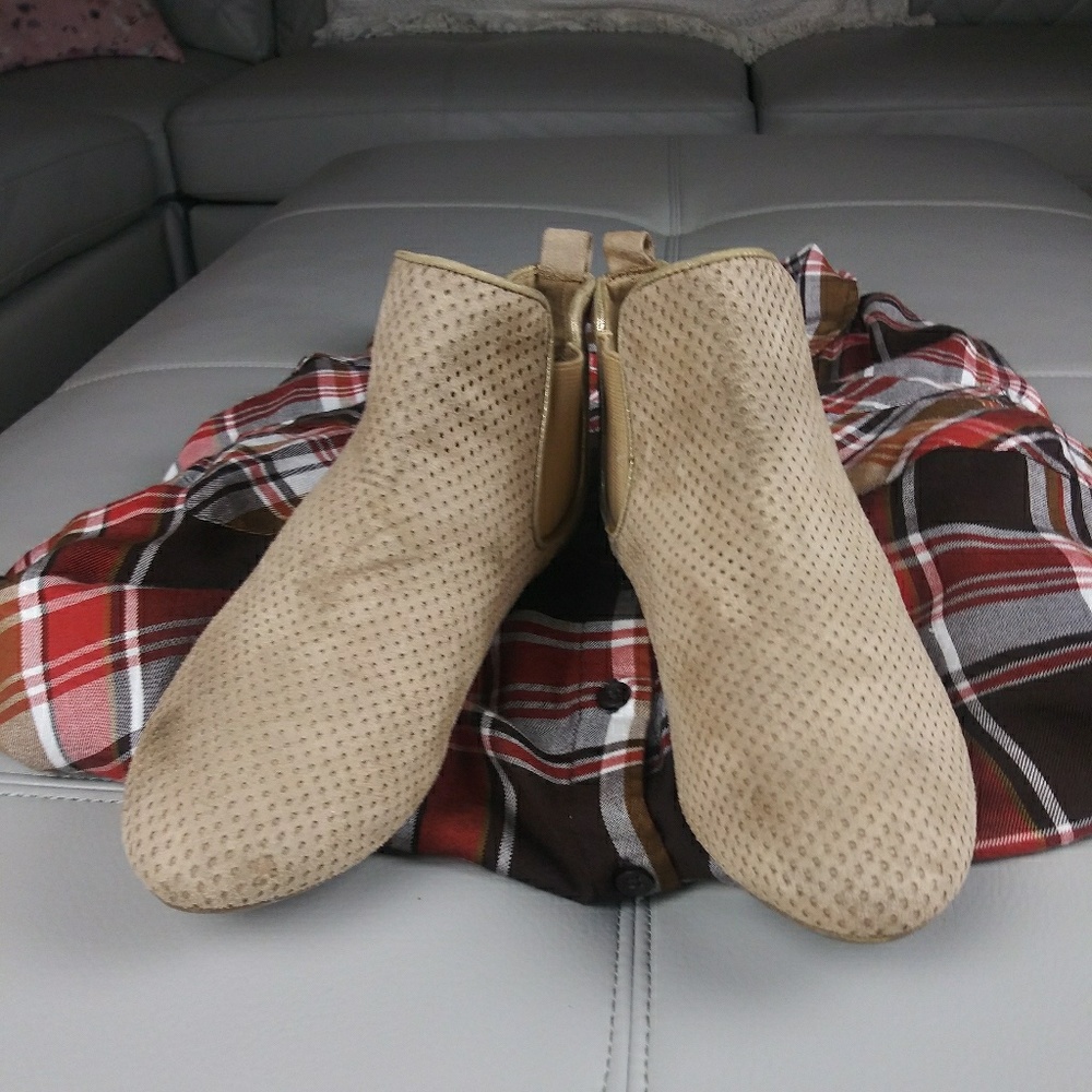 GAP  ANKLE. BOOTS TAN !!  8 👢